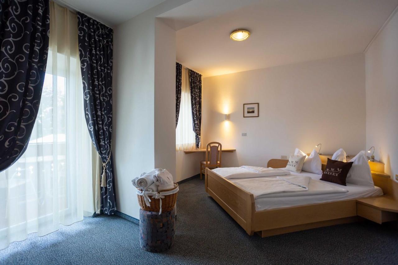 Hotel Martinerhof ซานลอเรนโซดิเซบาโต ภายนอก รูปภาพ