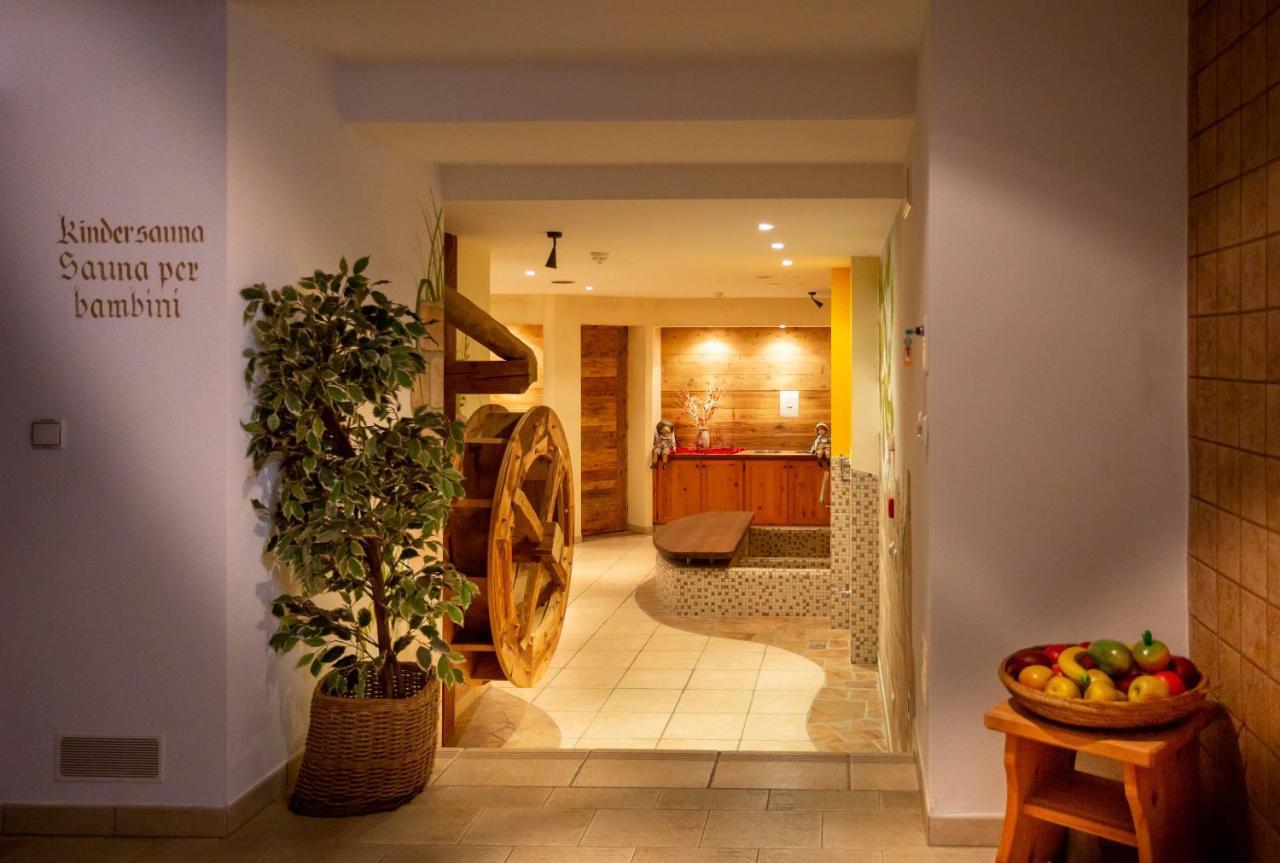 Hotel Martinerhof ซานลอเรนโซดิเซบาโต ภายนอก รูปภาพ